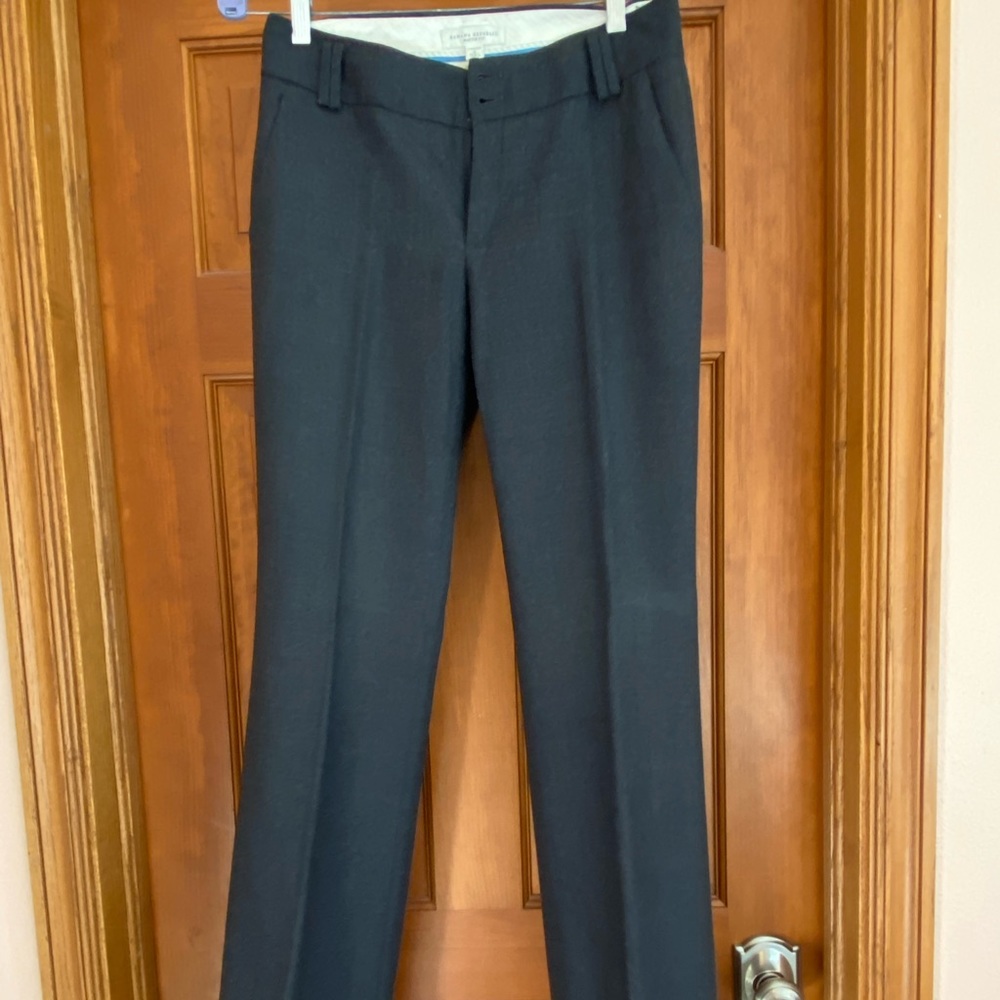 Banana Republic size 2 dress pant.